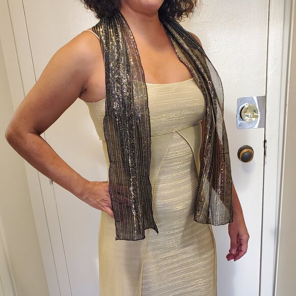 Gorgeous Short-but-Long Evening Gown - Picture 3 of 6